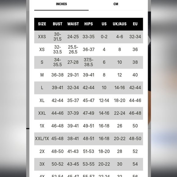 YITTY Spotlight Shimmer Black High-Waisted Shaping Bike Shorts - Picture 2 of 7